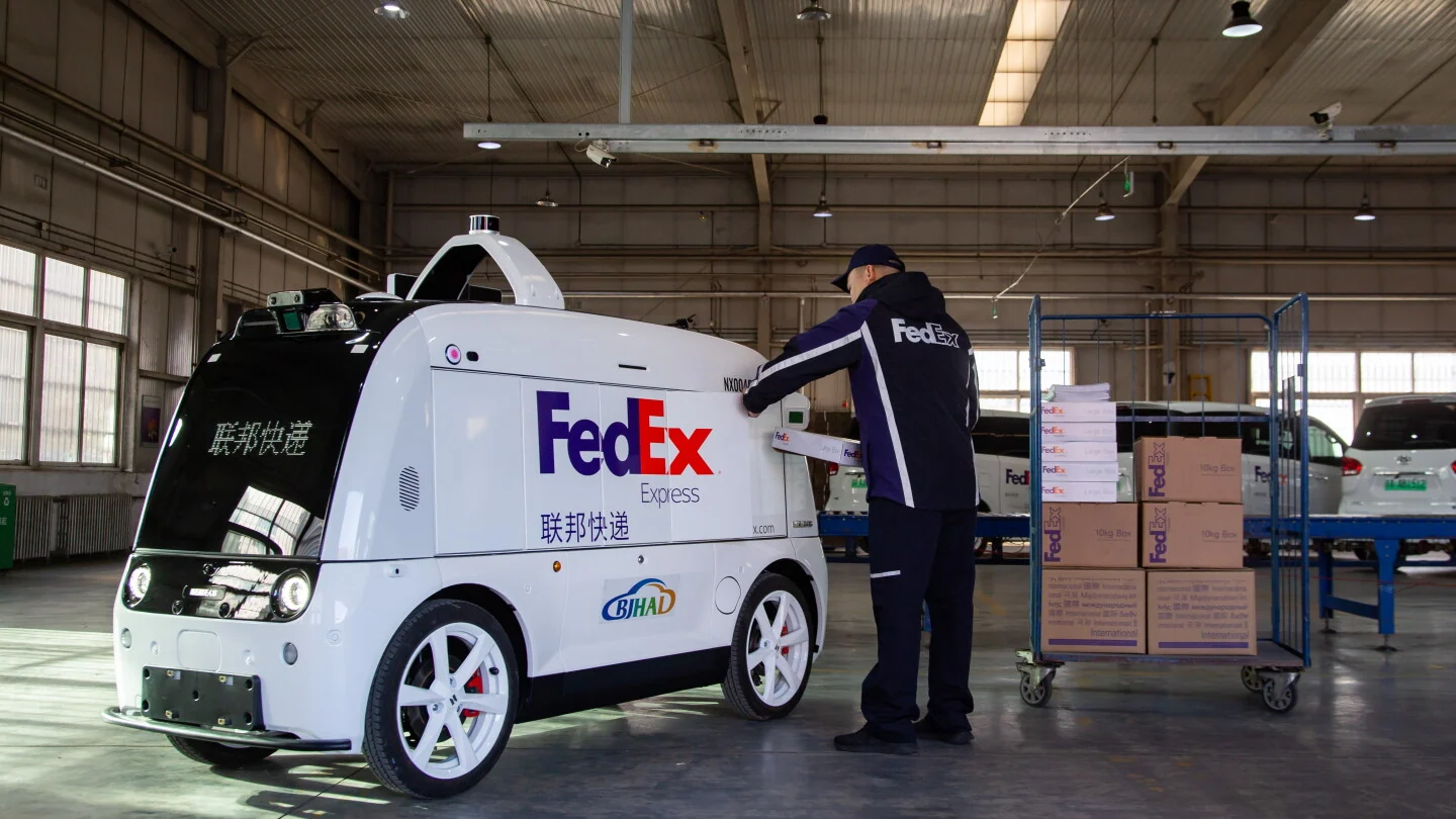 联邦快递在中国测试自动驾驶递送车